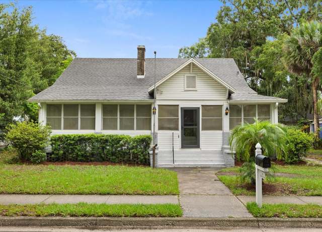 Property at 40 W Smith St, Winter Garden, FL 34787, 3 beds, 2 baths