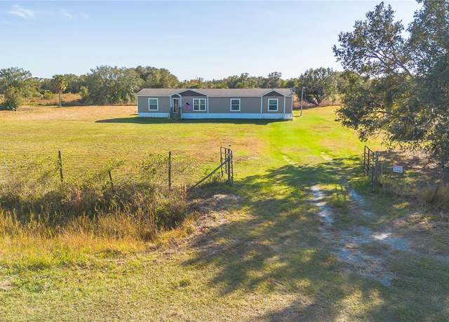 Property at 17492 NW 282nd St, Okeechobee, FL 34972, 4 beds, 2 baths