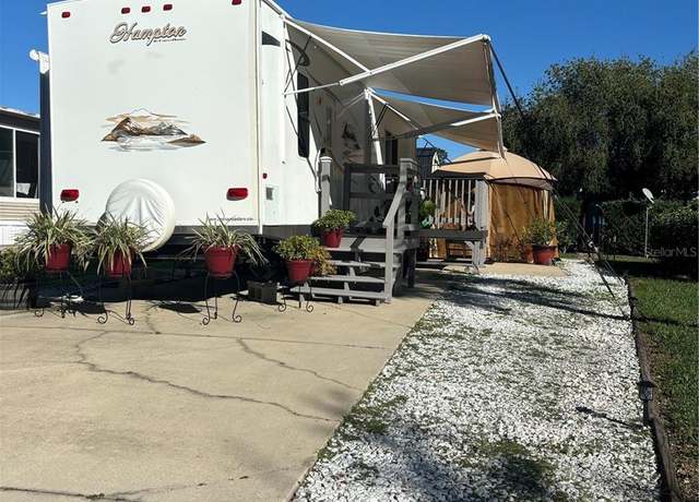 Property at 3097 NE 102nd Avenue Rd, Silver Springs, FL 34488