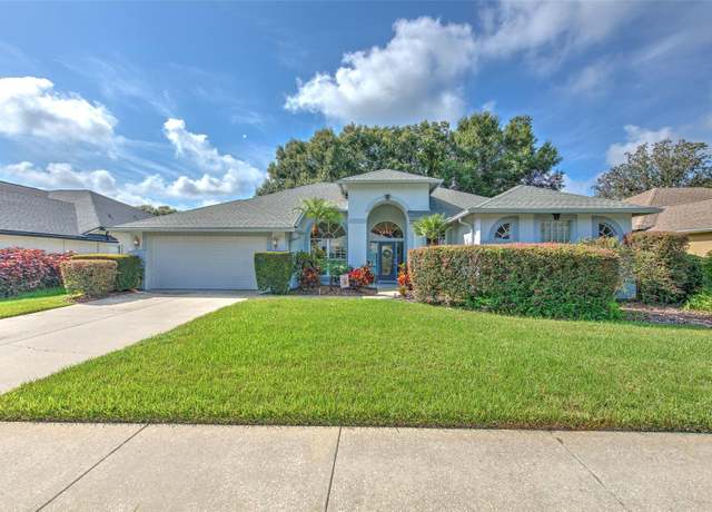 Property at 4923 Willow Ridge Ter, Valrico, FL 33596, 4 beds, 2.5 baths