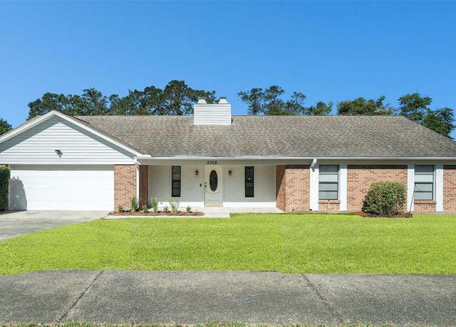 Property at 2308 Long Green Ct, Valrico, FL 33596, 4 beds, 2 baths