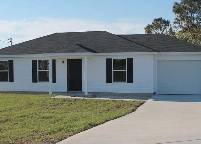 Property at 32 Water Trak, Ocala, FL 34472, 3 beds, 2 baths