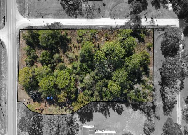 Property at 7087 California St, Brooksville, FL 34604, 2 beds, 2 baths