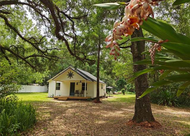 Property at 18452 Fort Dade Ave, Brooksville, FL 34601, 2 beds, 1 bath