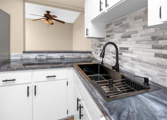 Property at 1881 Lichen Ln Unit B, Clearwater, FL 33760, 2 beds, 1.5 baths
