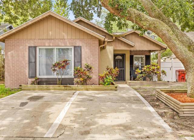 Property at 4613 Summerwind Ct, Plant City, FL 33566, 2 beds, 2 baths
