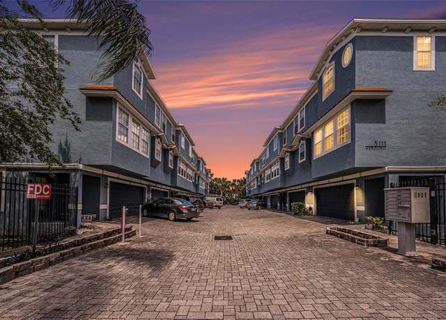Property at 3111 W DE Leon St #10, Tampa, FL 33609, 4 beds, 2.5 baths