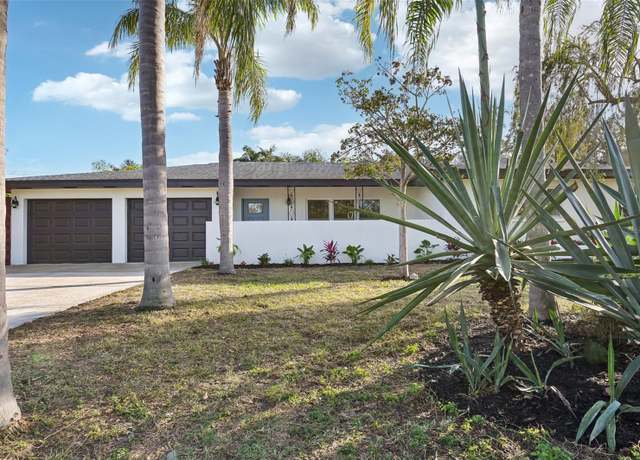Property at 2746 Tangelo Dr, Sarasota, FL 34239, 3 beds, 3 baths