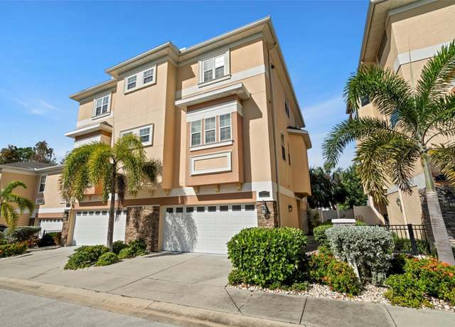 Property at 562 Rivercrest Ln, Tarpon Springs, FL 34689, 3 beds, 3.5 baths
