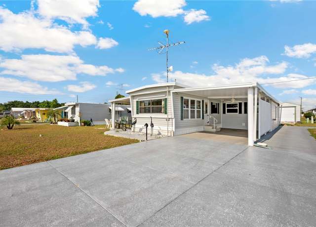 Property at 5251 Flint St, Zephyrhills, FL 33542, 2 beds, 1 bath