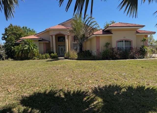 Property at 433 Lexington Dr, Sebring, FL 33876, 3 beds, 2 baths