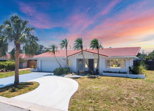 Property at 3426 Brookline Dr, Sarasota, FL 34239, 3 beds, 2 baths