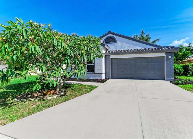 Property at 5508 83rd Ter E, Sarasota, FL 34243, 3 beds, 2.5 baths