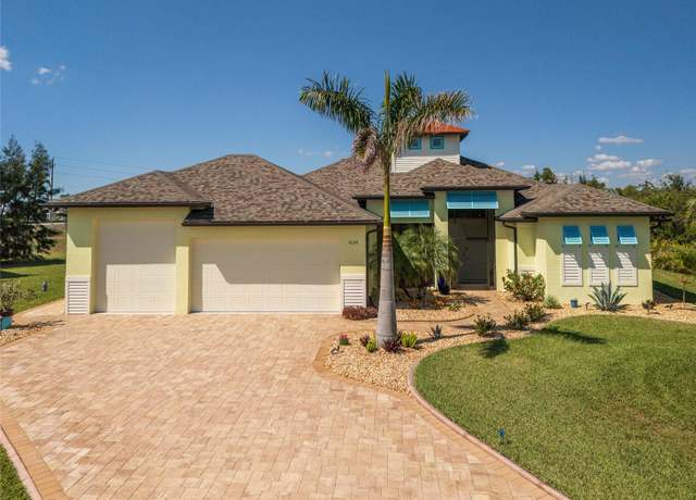 Property at 9149 Lane Ct, Port Charlotte, FL 33981, 3 beds, 2.5 baths