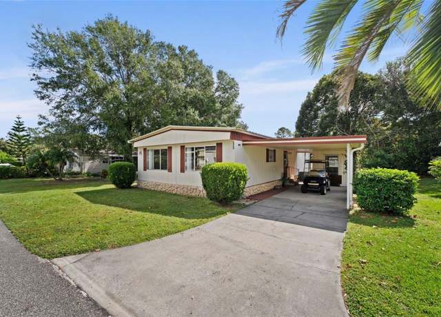Property at 2060 Lamplight Cir, Mount Dora, FL 32757, 2 beds, 2 baths