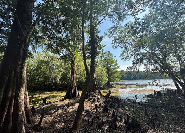 Property at 13517 E Shawnee Trl, Inverness, FL 34450