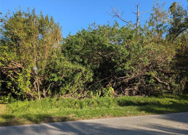 Property at 725 Chevy Chase St, Port Charlotte, FL 33948