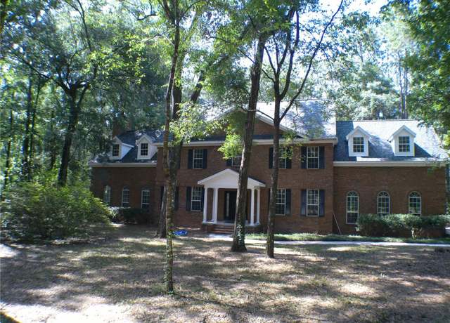 Property at 415 SE 123rd Street Rd, Ocala, FL 34480, 4 beds, 2.5 baths