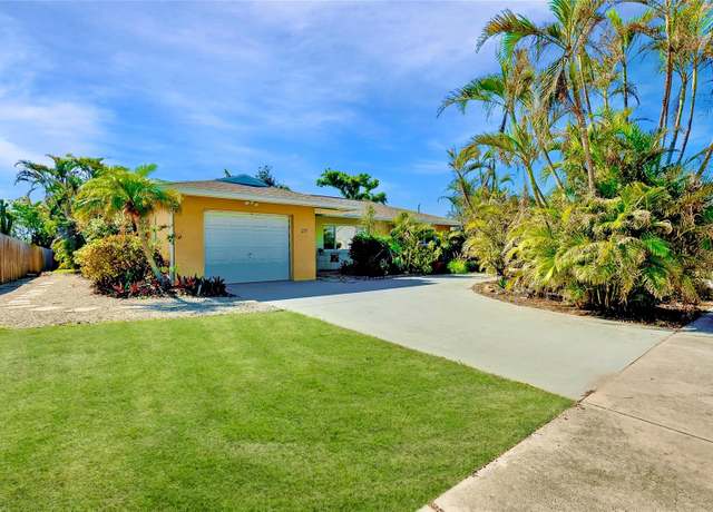 Property at 237 San Marco Dr, Venice, FL 34285, 2 beds, 2 baths