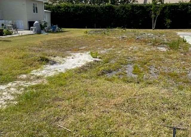 Property at 390 Longwood Dr, Venice, FL 34285
