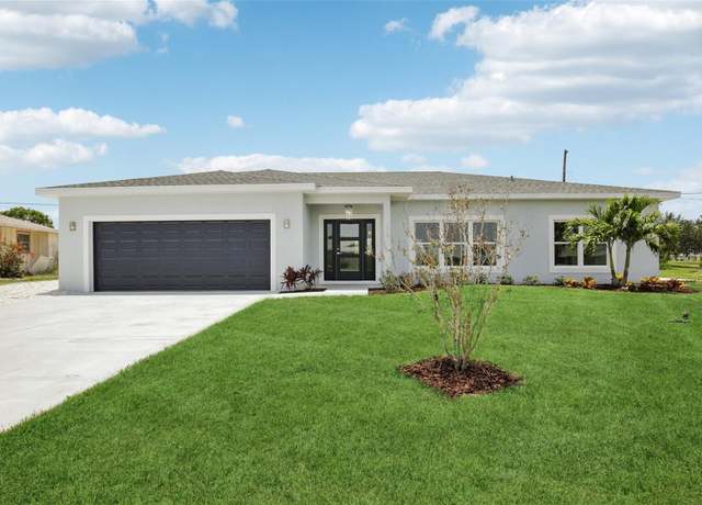 Property at 718 Desert Hills Way, Sun City Center, FL 33573, 3 beds, 2 baths
