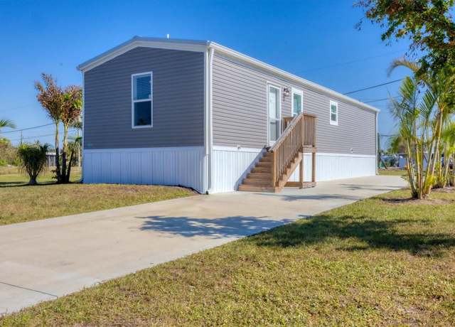Property at 1433 Seagull Dr, Englewood, FL 34224, 2 beds, 2 baths