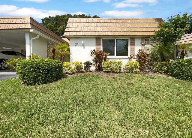 Property at 2413 Riverbluff Pkwy Unit V-231, Sarasota, FL 34231, 2 beds, 2 baths