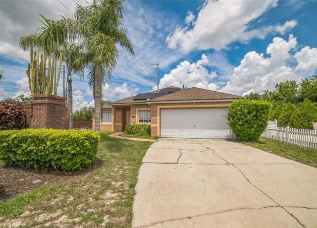 Property at 105 Paradise Woods Ct, Davenport, FL 33896, 3 beds, 2 baths
