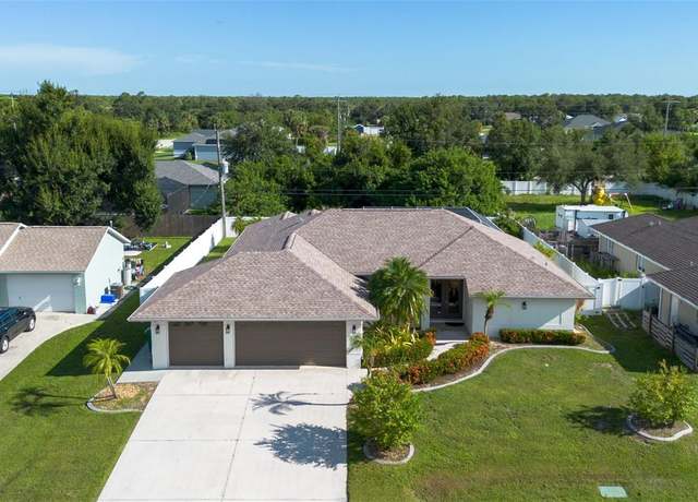 Property at 10268 Alexandria Ave, Englewood, FL 34224, 4 beds, 3 baths