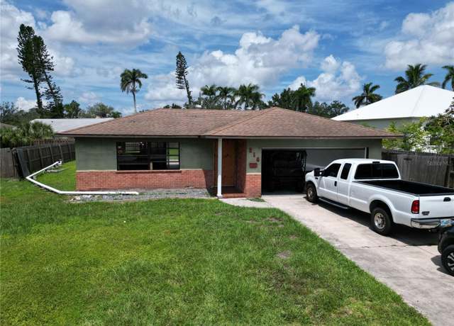 Property at 216 24th St NE, Bradenton, FL 34208, 3 beds, 2 baths