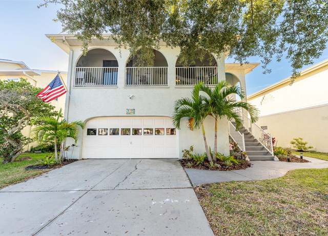 Property at 6311 Bayside Dr, New Port Richey, FL 34652, 5 beds, 3 baths