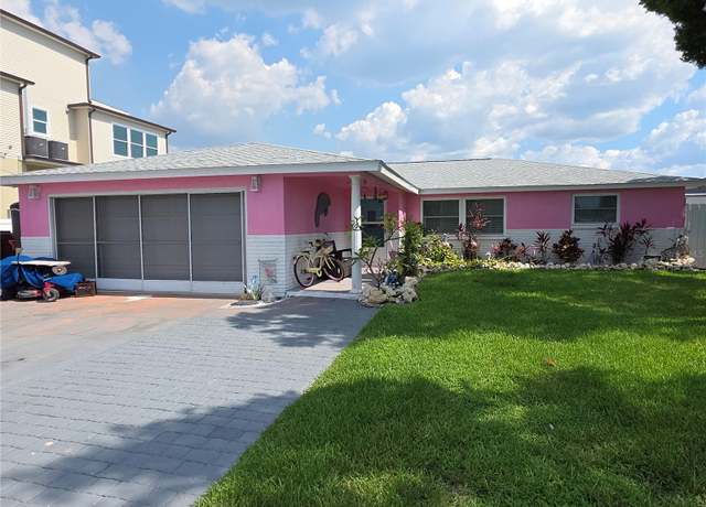 Property at 3336 Gulfview Dr, Hernando Beach, FL 34607, 3 beds, 2 baths