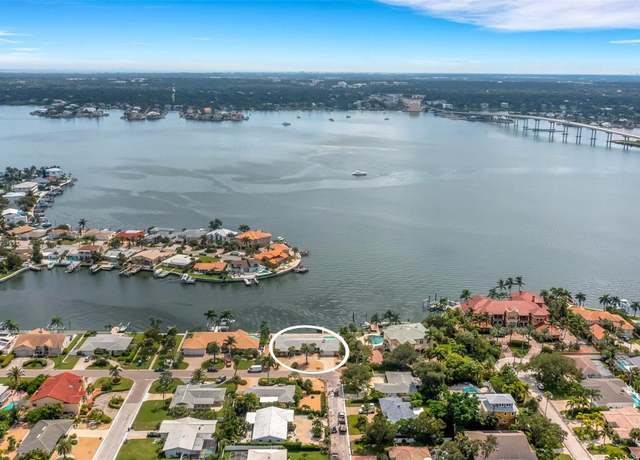 Property at 1903 Bayshore Dr, Belleair Beach, FL 33786, 4 beds, 4 baths