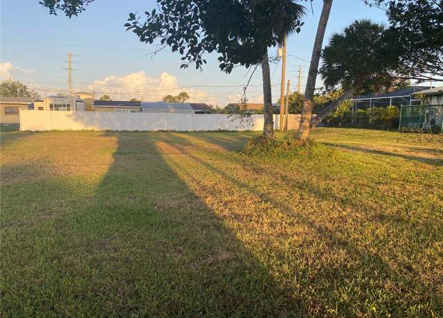 Property at 543 Azalea Dr NW, Port Charlotte, FL 33952