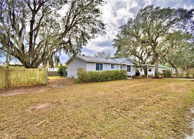 Property at 337 Swingle St, Frostproof, FL 33843, 3 beds, 2 baths