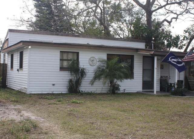 Property at 10554 116th Ave N, Largo, FL 33773, 4 beds, 2 baths
