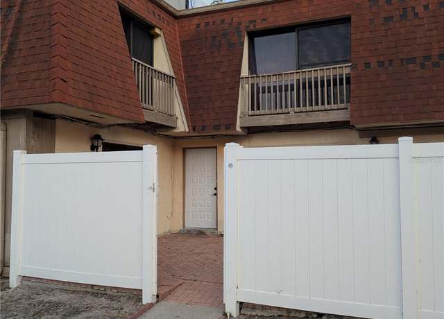 Property at 8114 Oak Trace Way Unit D, Tampa, FL 33634, 2 beds, 2 baths