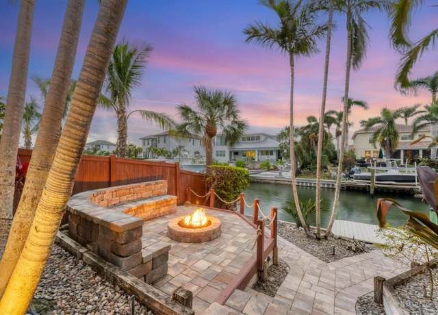 Property at 1739 Shelburne Ln, Sarasota, FL 34231, 4 beds, 4.5 baths