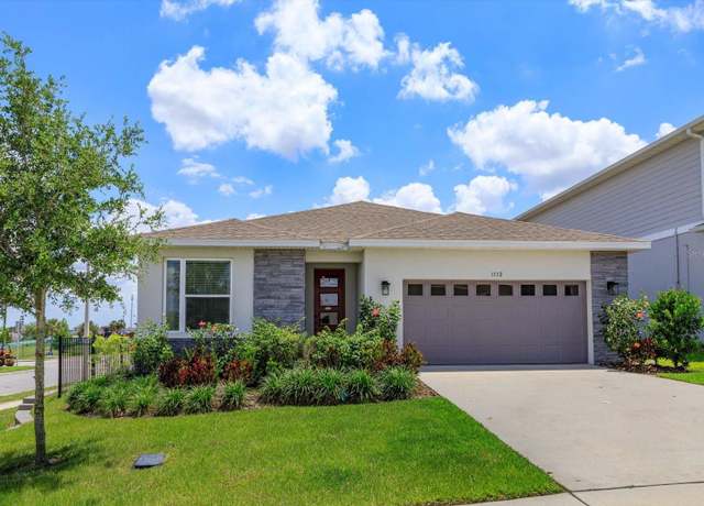 Property at 1132 Sugarwood St, Davenport, FL 33837, 4 beds, 3 baths