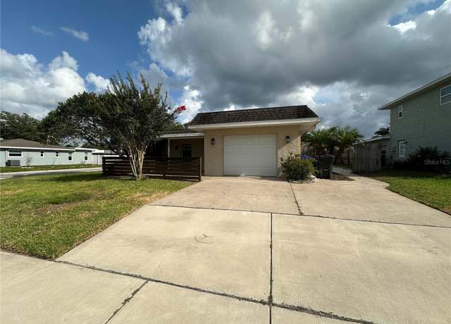 Property at 1801 Hibiscus Ct S, Oldsmar, FL 34677, 4 beds, 2 baths