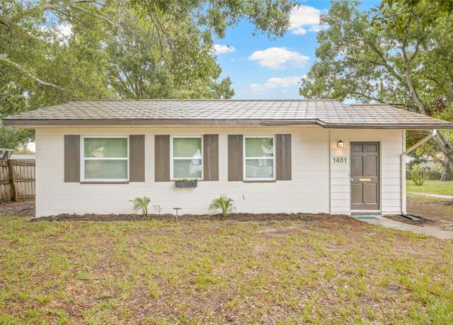Property at 1401 30th Ave N, St Petersburg, FL 33704, 2 beds, 1 bath