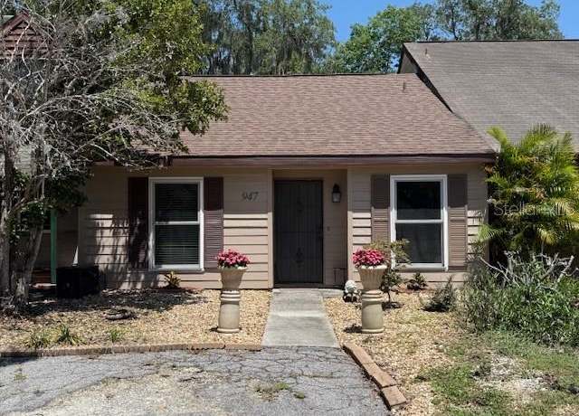 Property at 947 Village Dr, Brooksville, FL 34601, 2 beds, 2 baths