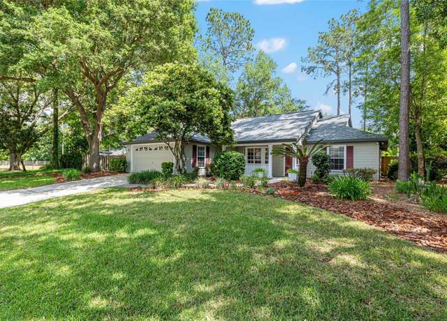 Property at 8027 SW 65th Ln, Gainesville, FL 32608, 3 beds, 2 baths