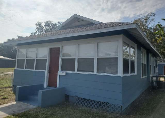 Property at 1501 Newark St S, St Petersburg, FL 33711, 5 beds, 2 baths