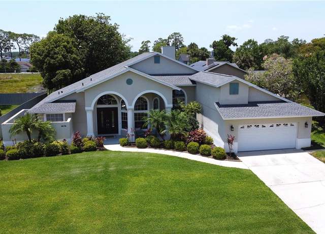 Property at 1676 Bear Crossing Cir, Apopka, FL 32703, 4 beds, 2 baths