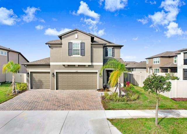 Property at 3027 Marine Grass Dr, Wimauma, FL 33598, 4 beds, 3 baths