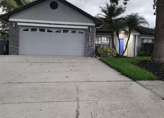 Property at 824 Greenbelt Cir, Brandon, FL 33510, 3 beds, 2 baths