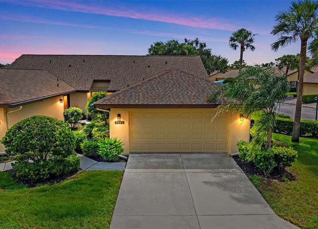 Property at 7123 Heron Dr, Sarasota, FL 34243, 3 beds, 2 baths