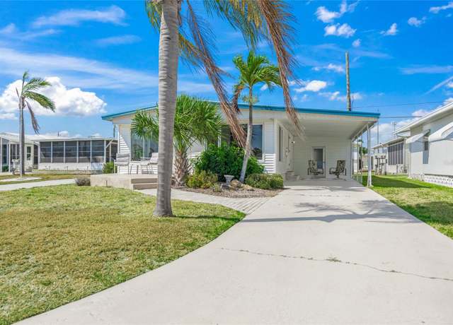 Property at 714 N Waterway Dr, Venice, FL 34285, 2 beds, 1.5 baths