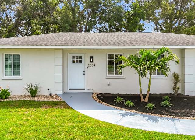 Property at 2809 Taunton Dr W, Bradenton, FL 34205, 3 beds, 2 baths